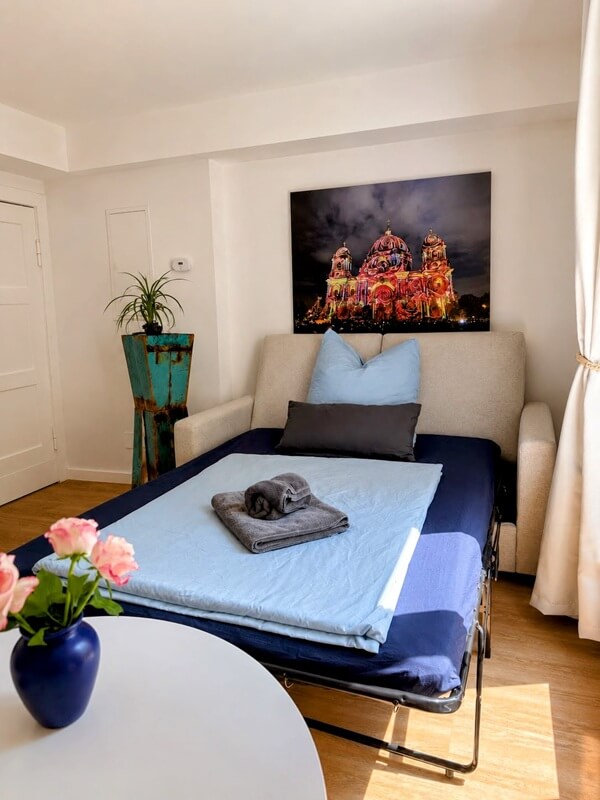 Sofa bed, folded out
